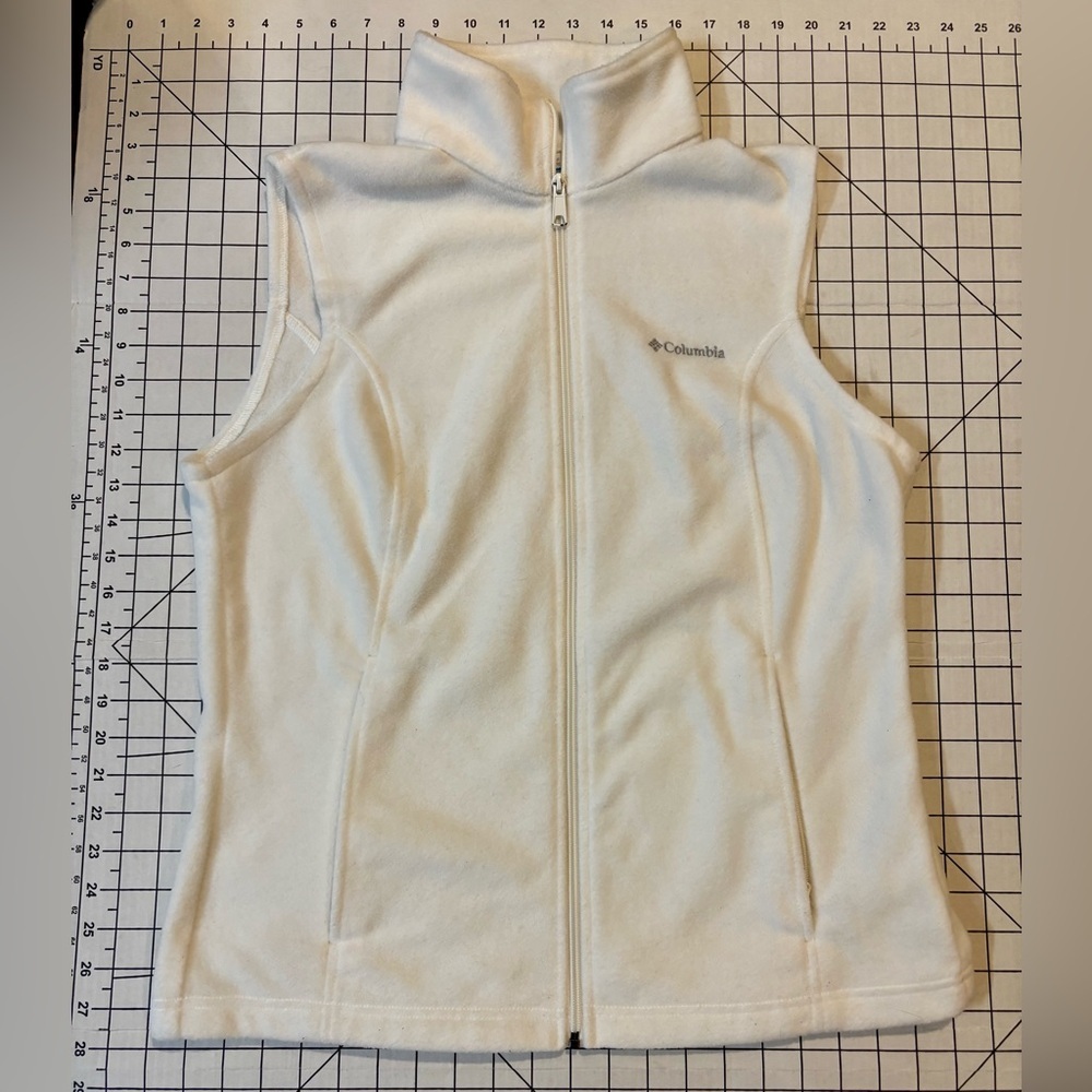 Columbia Women’s Size Large White Fleece‎ Vest